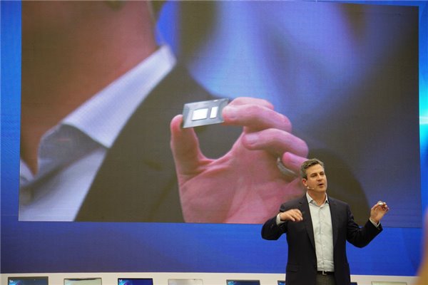 Intel新款8代筆記本U曝光 Intel新款8代筆記本U曝光