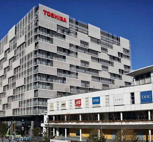 東芝全新固態(tài)硬盤參展CES 東芝全新固態(tài)硬盤參展CES