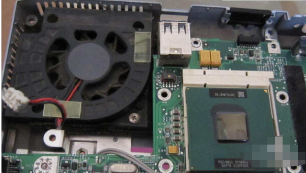 如何解決電腦散熱問題 如何解決電腦散熱問題