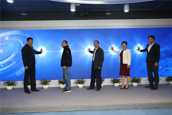 電商誠信簽名活動在京啟動蘇寧參與簽署《電子商務(wù)誠信公約》 電商誠信簽名活動在京啟動蘇寧參與簽署《電子商務(wù)誠信公約》