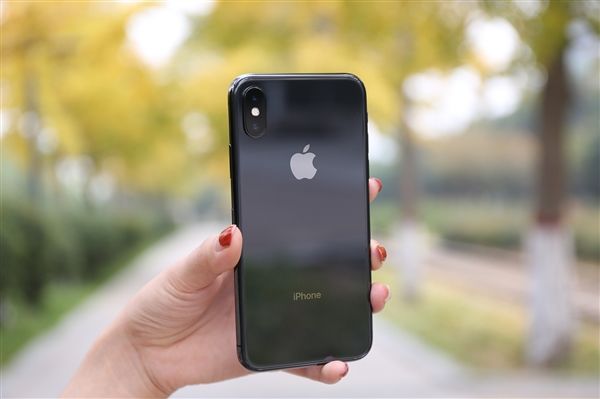 iPhone XS進(jìn)水損壞蘋果防水宣傳引爭(zhēng)議 iPhone XS進(jìn)水損壞蘋果防水宣傳引爭(zhēng)議
