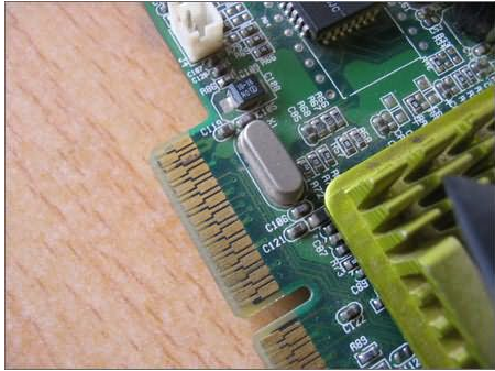 電腦開(kāi)機(jī)黑屏顯示找不到硬盤(pán)解決教程