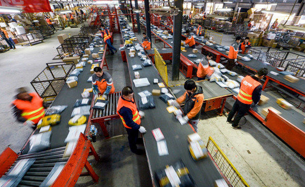 快遞公司發(fā)布春節(jié)安排，順豐今年春節(jié)不放假